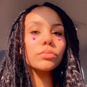 Meet your Posher, Ashlee